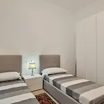 Casadicavour 5terre Reach Everything By Foot Ac Apartment La Spezia